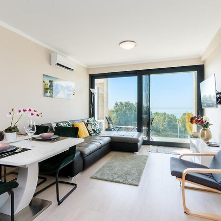 Club Panorama Lake View Apartment Alsoors Bagian luar foto