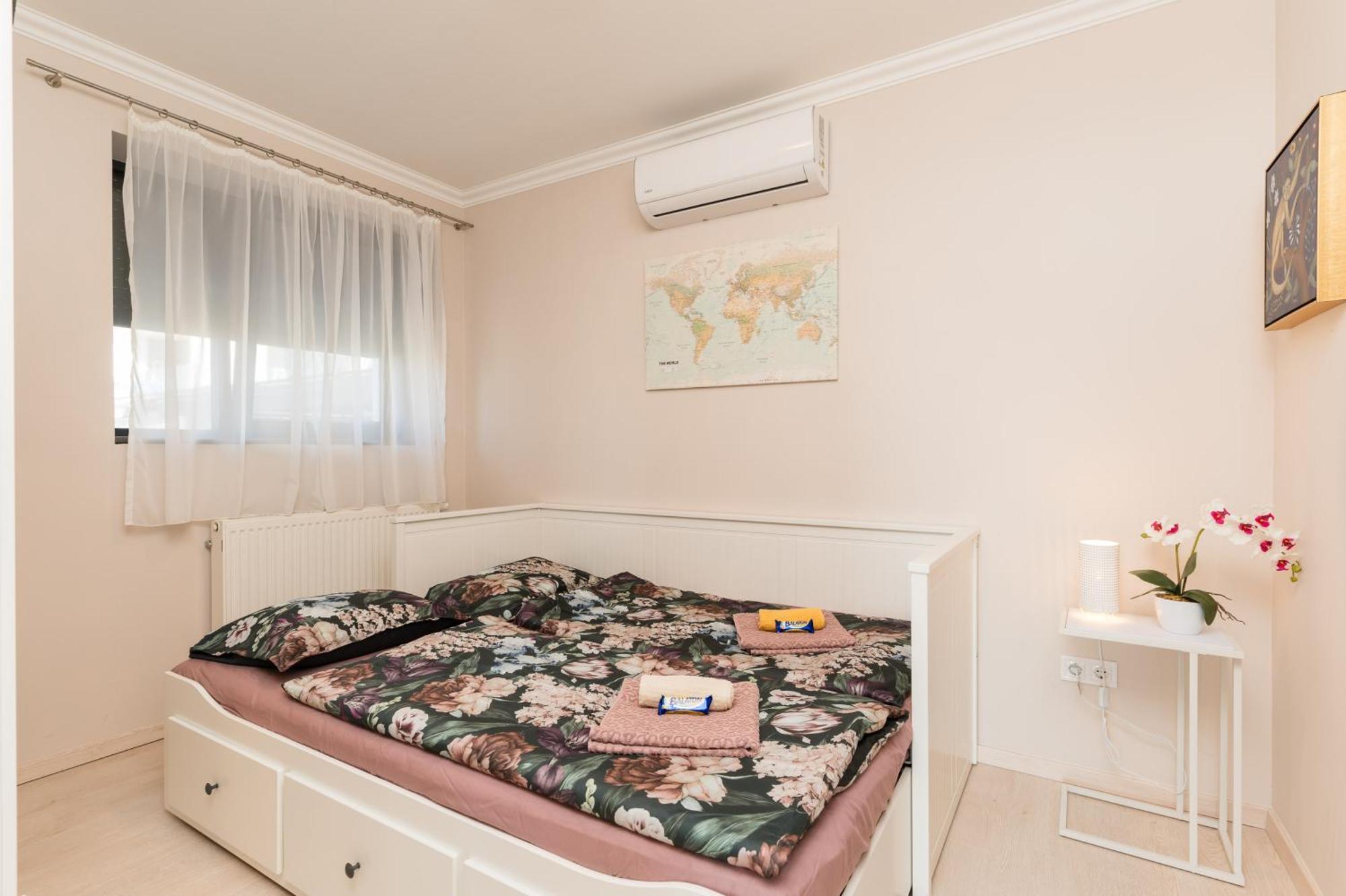 Club Panorama Lake View Apartment Alsoors Bagian luar foto